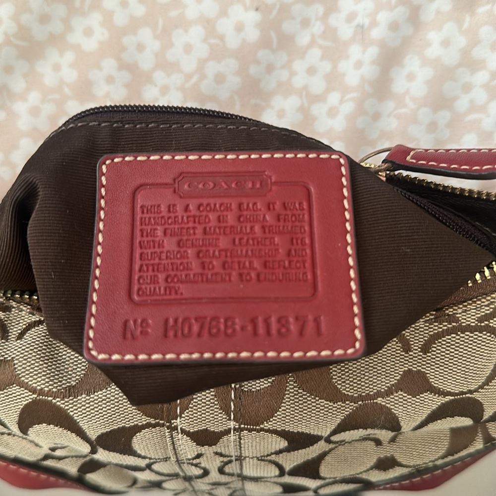 Coach purse - Picture 7 of 7